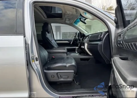 2014 Toyota Tundra Platinum 5.7L V8 z USA, uszkodzony, nr VIN 5TFAW5F14EX358409